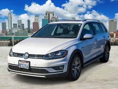 Used 2019 Volkswagen Golf Alltrack SE