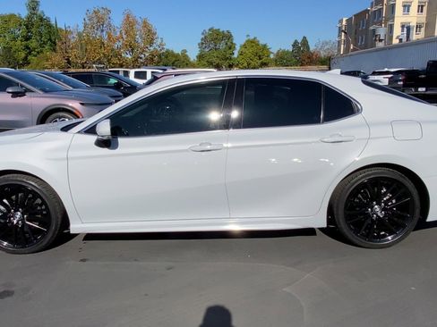 Used 2024 Toyota Camry XSE image 6