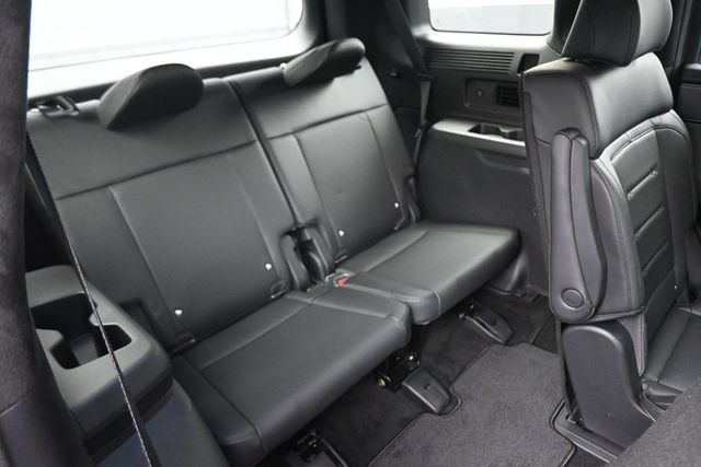 Used 2025 Hyundai Santa Fe Calligraphy AWD/4WD image 25
