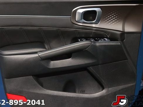 Certified 2025 Kia Sorento SX FWD image 11