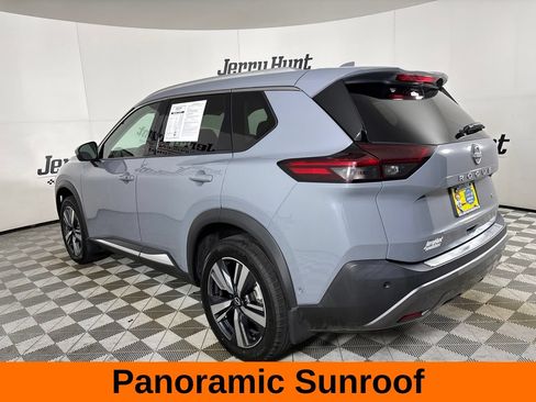 Used 2023 Nissan Rogue SL w/ SL Premium Package FWD image 9