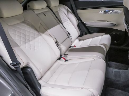 Certified 2023 Genesis Electrified GV70 w/ Prestige Package AWD/4WD image 12