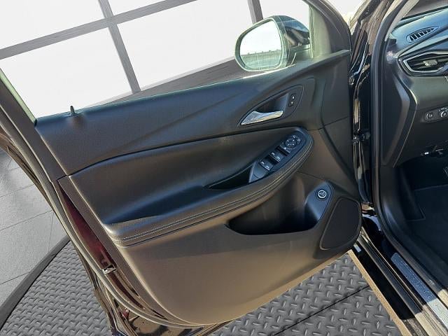 Used 2022 Buick Encore GX Select w/ Sport Touring Package AWD/4WD image 36