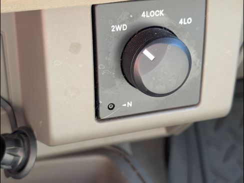 Used 2006 Mitsubishi Raider DuroCross AWD/4WD image 11