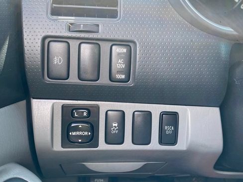 Used 2015 Toyota Tacoma 4x4 Double Cab image 26
