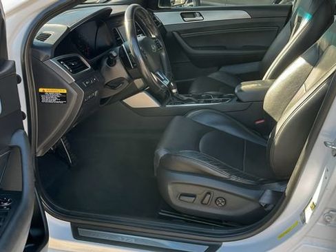 Used 2017 Hyundai Sonata Limited 2.0T FWD image 18