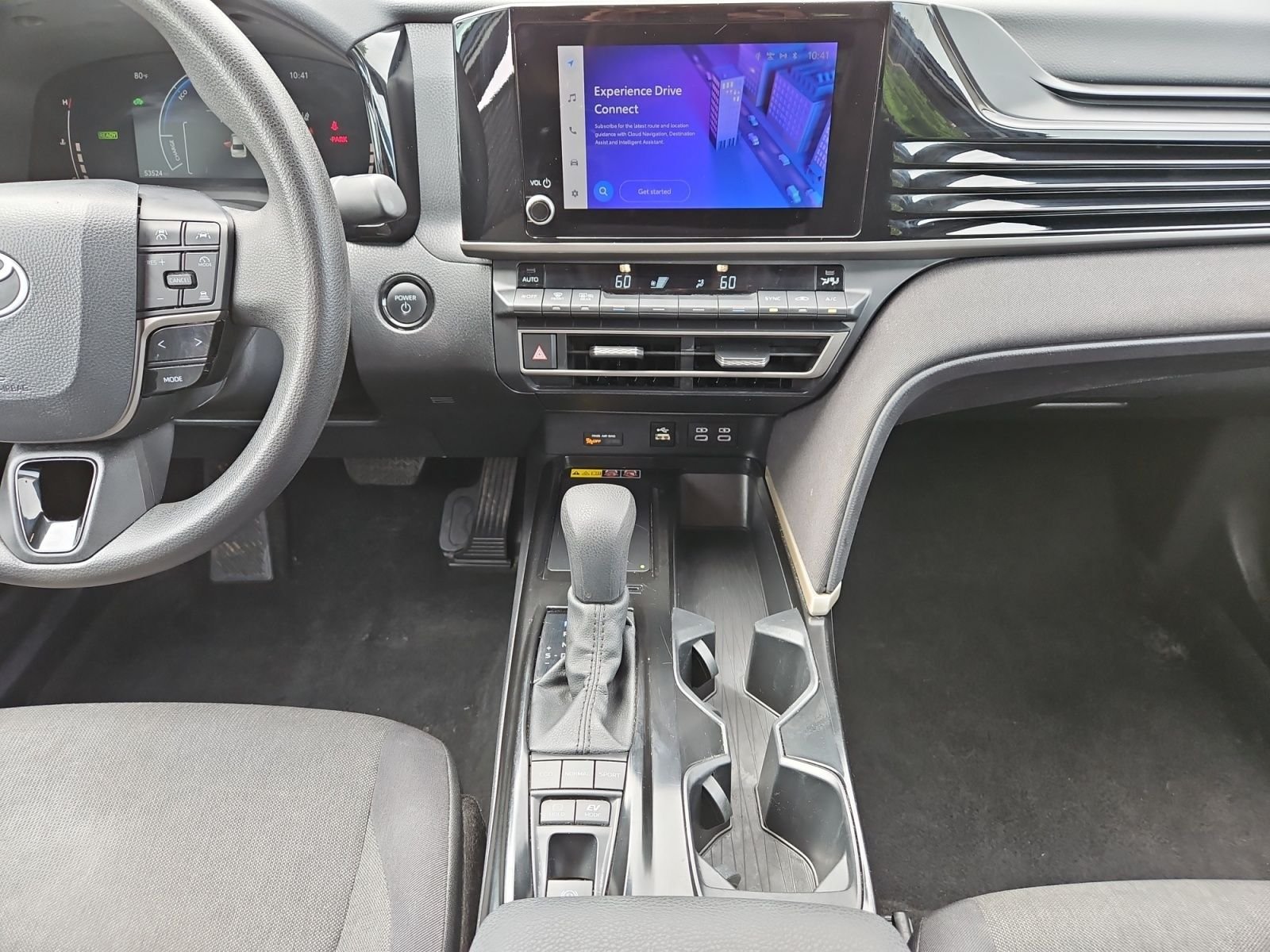 Used 2025 Toyota Camry LE FWD image 11