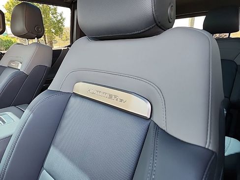 Used 2024 GMC Hummer EV 3X w/ Extreme Off-Road Package image 20