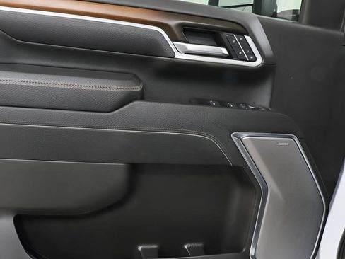 Used 2025 GMC Sierra 3500 Denali w/ Denali Reserve Package image 22