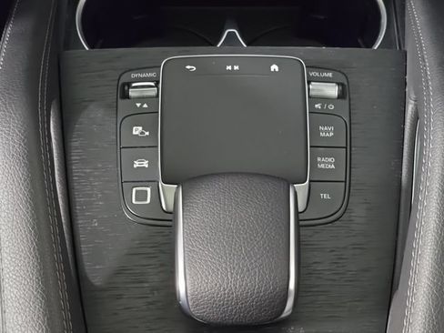 Certified 2025 Mercedes-Benz GLE 450e 4MATIC w/ Driver Assistance Package image 24