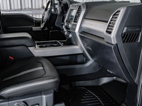 Used 2019 Ford F250 Platinum w/ Platinum Ultimate Package image 12