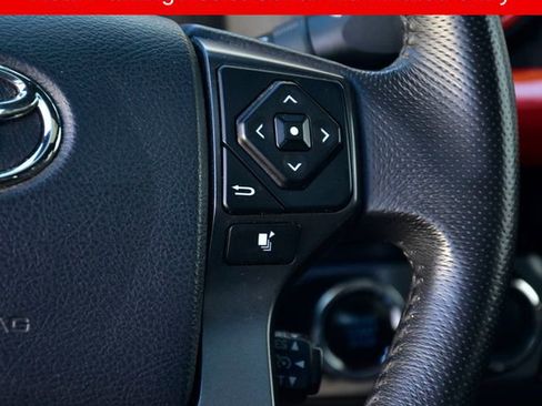 Used 2017 Toyota Tacoma TRD Off-Road w/ Premium & Technology Package image 17