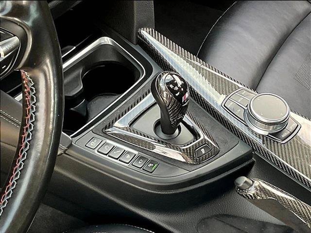Used 2017 BMW M3 RWD image 11