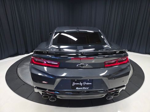 Used 2018 Chevrolet Camaro SS RWD image 12