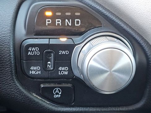 Used 2019 RAM 1500 Laramie image 17