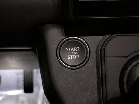 New 2026 Land Rover Defender 110 X-Dynamic SE AWD/4WD image 23