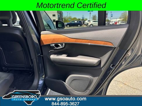 Used 2021 Volvo XC90 T6 Momentum w/ Protection Package image 20