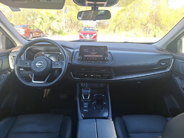 Certified 2023 Nissan Rogue SV w/ SV Premium B Package FWD image 13