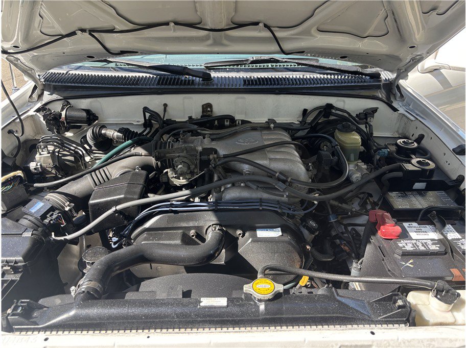 Used 1998 Toyota 4Runner SR5 w/ Preferred Equipment Group 1 AWD/4WD image 11