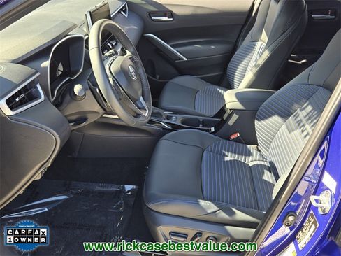 Used 2025 Toyota Corolla Cross AWD Hybrid w/ Convenience Package image 11