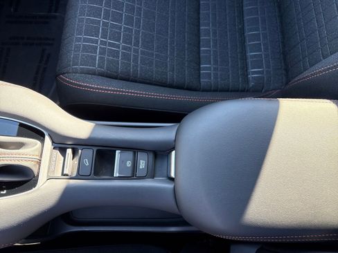 Used 2025 Honda HR-V Sport image 26