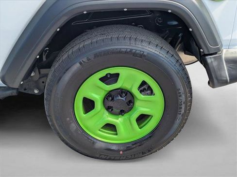 Used 2022 Jeep Wrangler Sport image 23