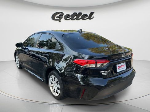 Used 2024 Toyota Corolla LE FWD image 7