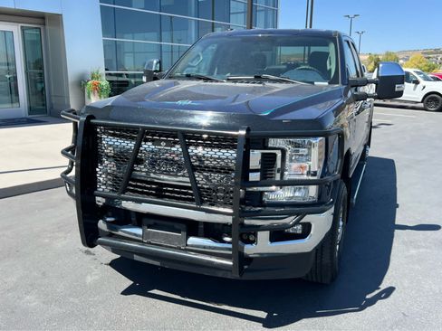 Used 2019 Ford F350 XLT w/ XLT Premium Package AWD/4WD image 2