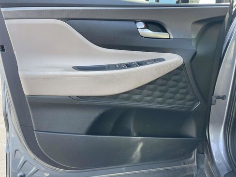 Used 2019 Hyundai Santa Fe SEL FWD image 15