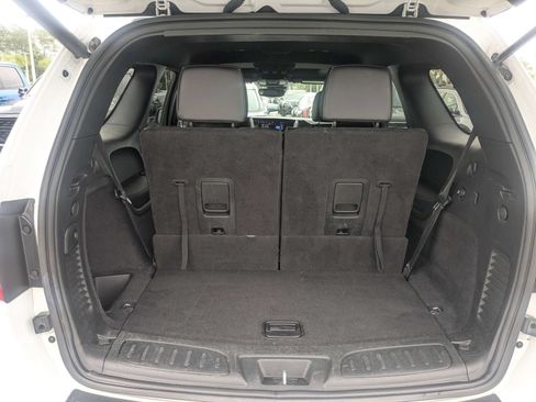 Used 2024 Dodge Durango GT RWD image 13