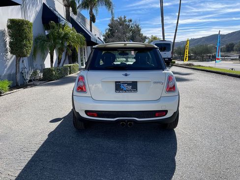 Used 2010 MINI Cooper S image 6