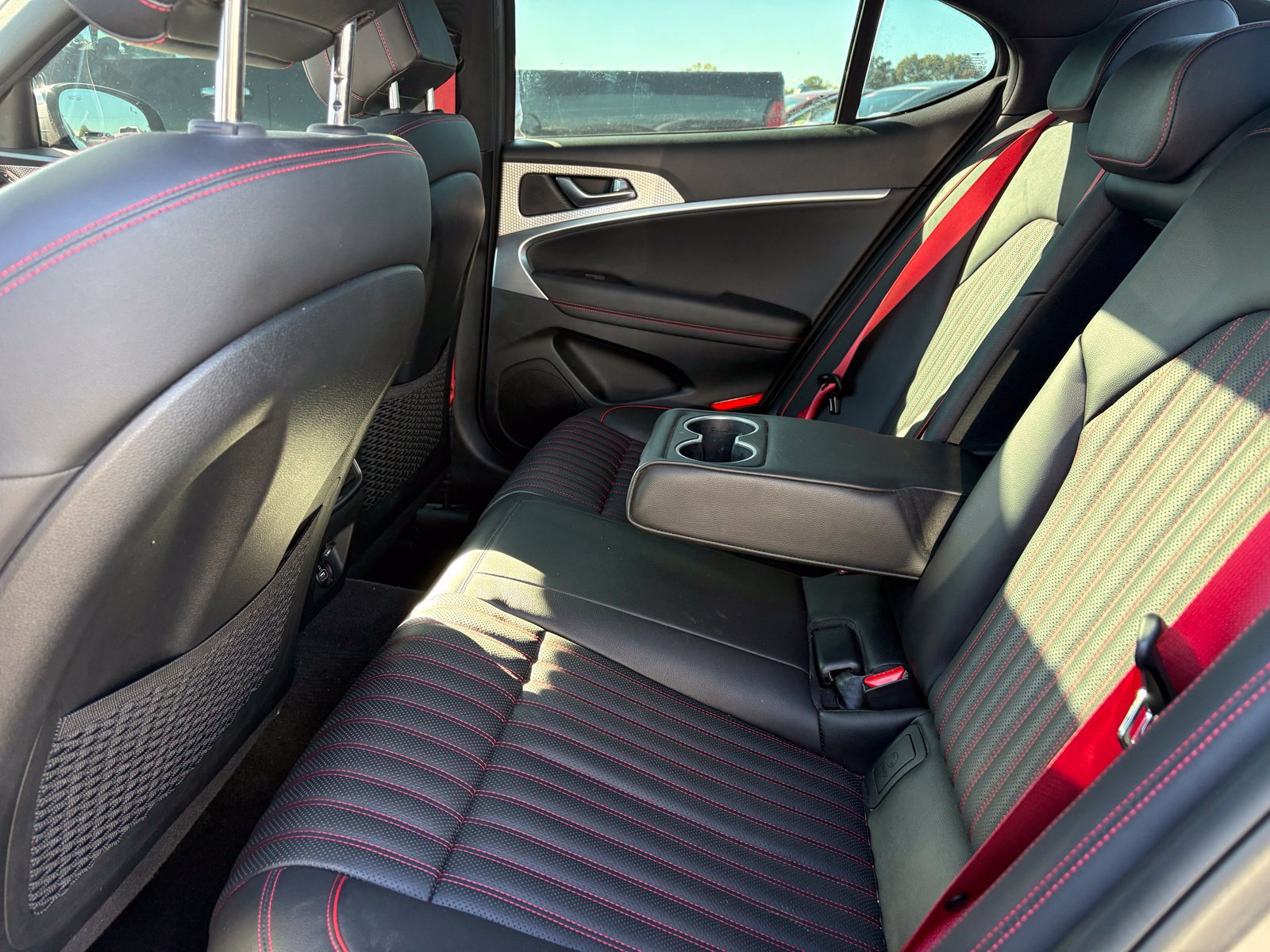 Used 2023 Genesis G70 2.0T w/ Sport Prestige Package RWD image 15