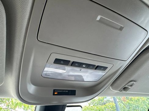 Used 2017 GMC Canyon Denali AWD/4WD image 7