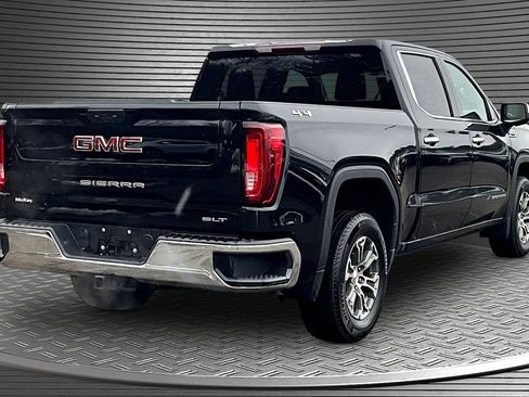 Used 2025 GMC Sierra 1500 SLT image 6