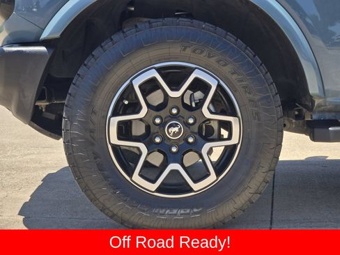 Used 2022 Ford Bronco Outer Banks AWD/4WD image 12