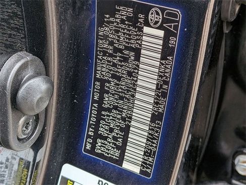 Used 2015 Toyota Corolla LE image 31
