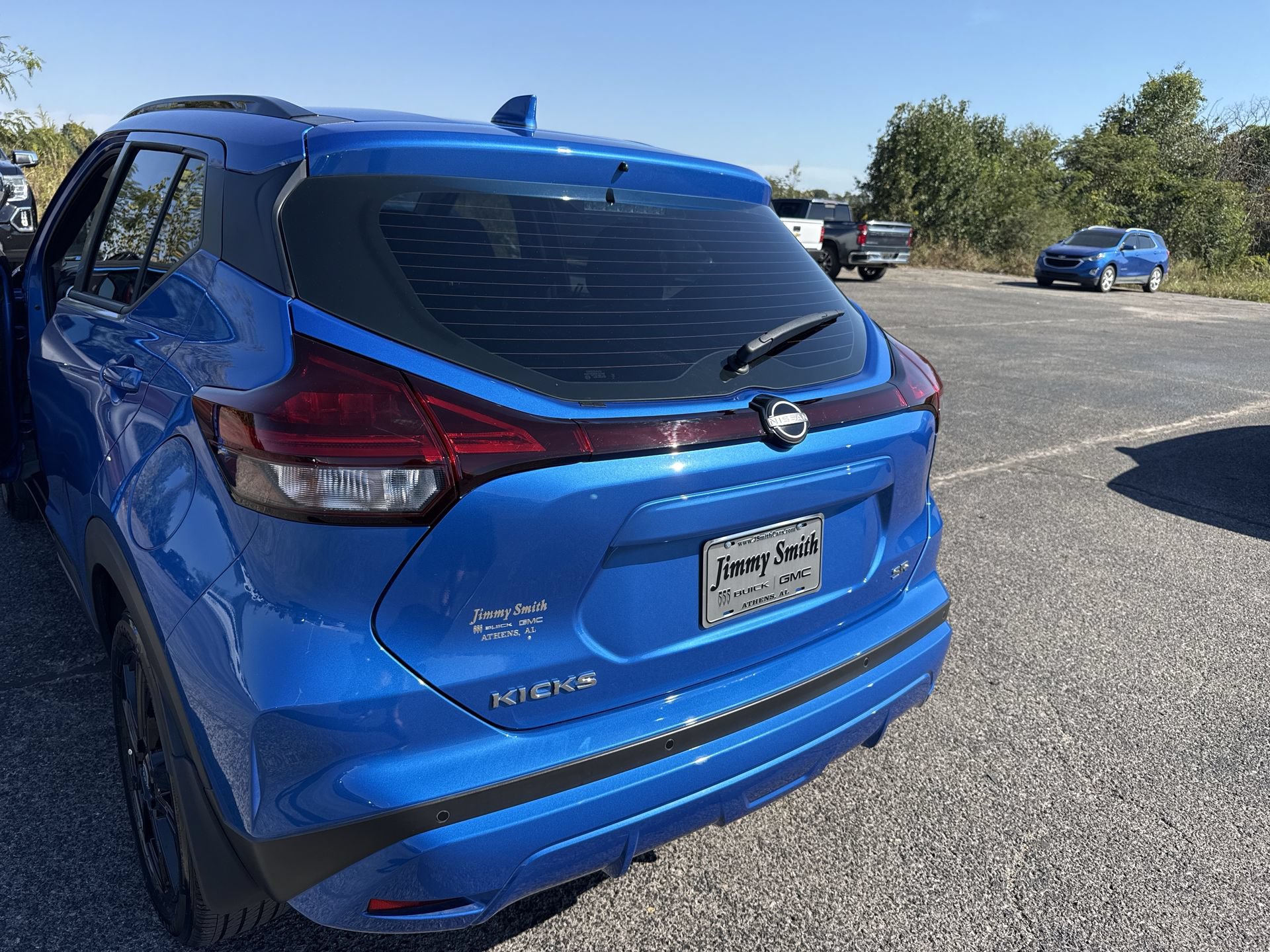 Used 2023 Nissan Kicks SR FWD image 38