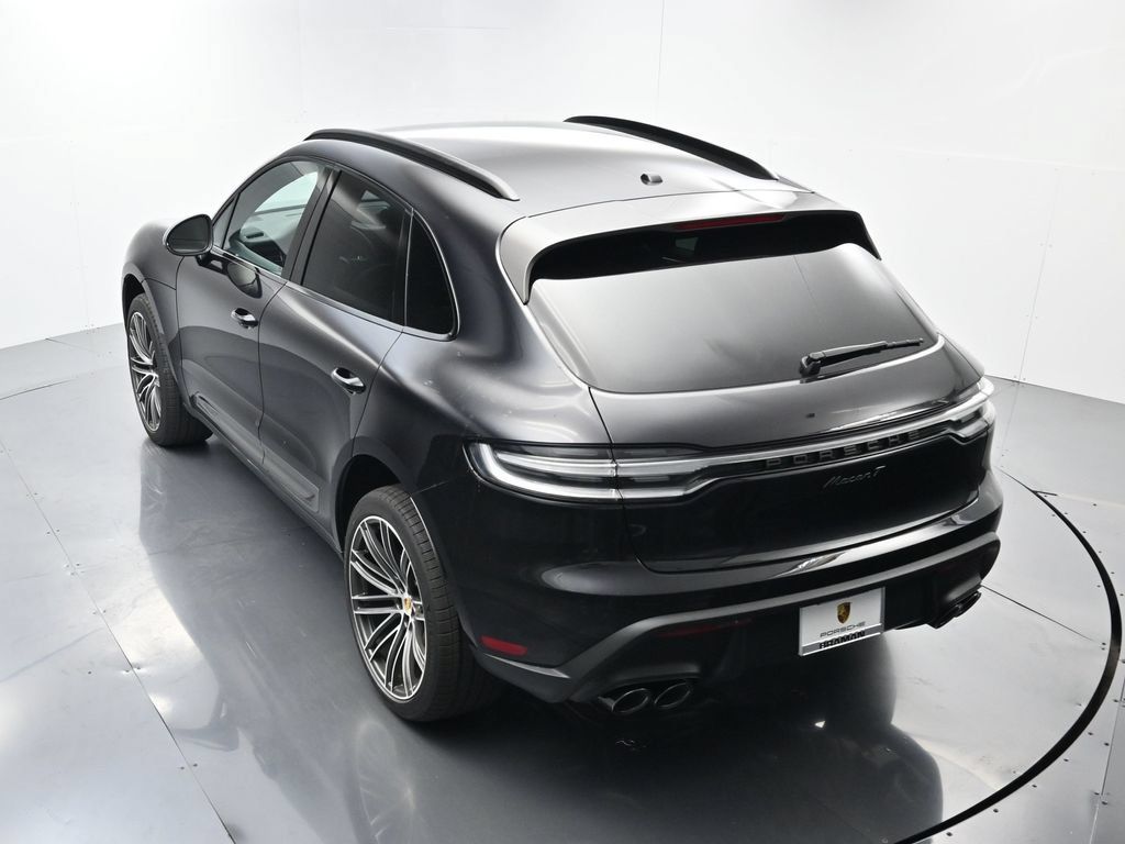 Certified 2026 Porsche Macan Turbo AWD/4WD image 35