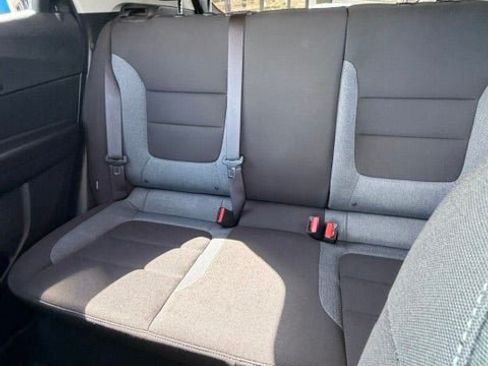 Used 2022 Chevrolet TrailBlazer LT w/ Convenience Package FWD image 17