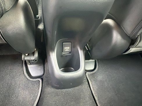 Used 2019 Honda HR-V LX image 20