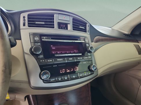 Used 2011 Toyota Avalon FWD image 14