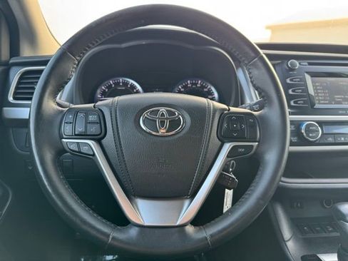 Used 2014 Toyota Highlander Plus image 22