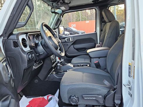 New 2026 Jeep Gladiator Sport AWD/4WD image 5