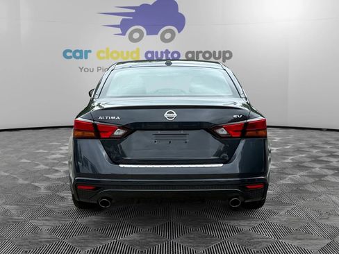Used 2021 Nissan Altima 2.5 SV w/ SV Premium Package image 4