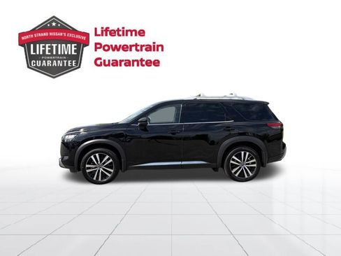 Certified 2025 Nissan Pathfinder Platinum w/ Cargo Package AWD/4WD image 2