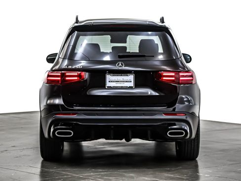 Certified 2024 Mercedes-Benz GLB 250 image 5