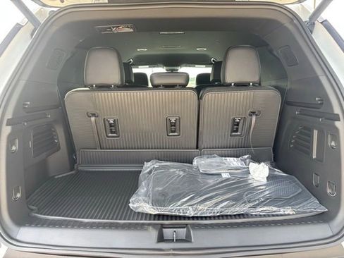 New 2026 Chevrolet Traverse LT AWD/4WD image 10