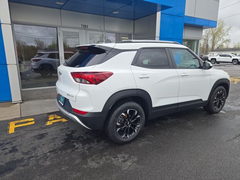 Certified 2023 Chevrolet TrailBlazer LT FWD image 12