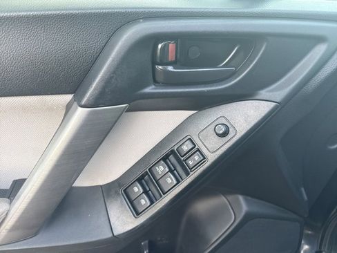 Used 2016 Subaru Forester 2.5i Premium w/ All-Weather Package image 10