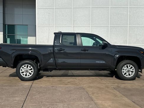 New 2026 Toyota Tacoma SR5 image 3